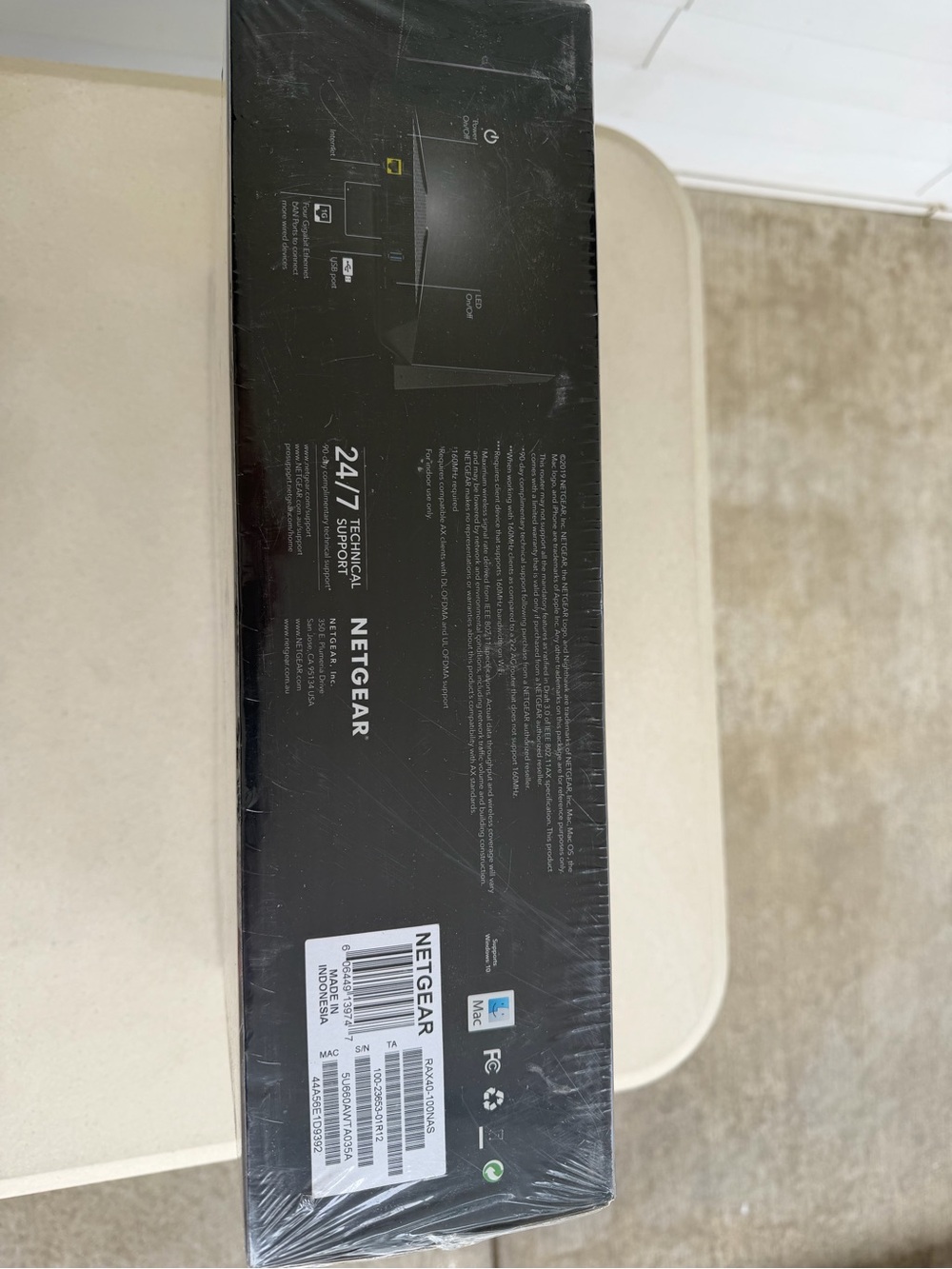 NETGEAR Router Nighthawk RAX40 4 Stream WiFi 6 AX3000 | Factory Sealed - Picture 5 of 8
